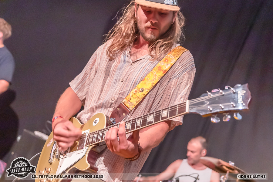 Teffli-Rally-22-Slaves for theQueens DL 16