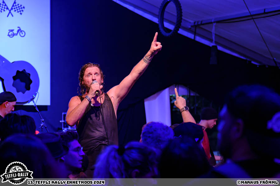 -against-the-machine-009