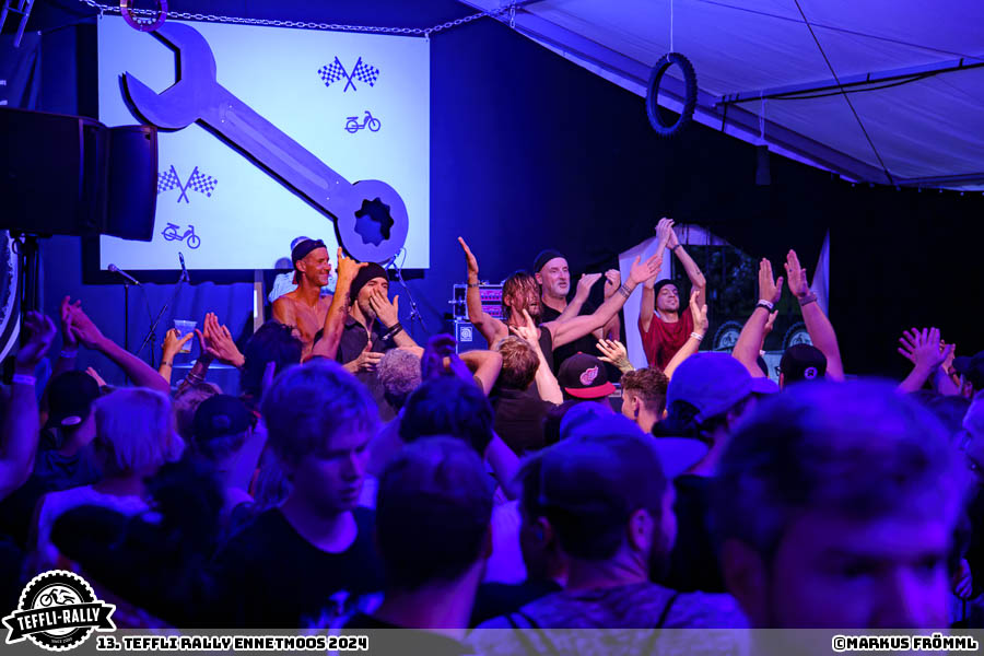 -against-the-machine-017