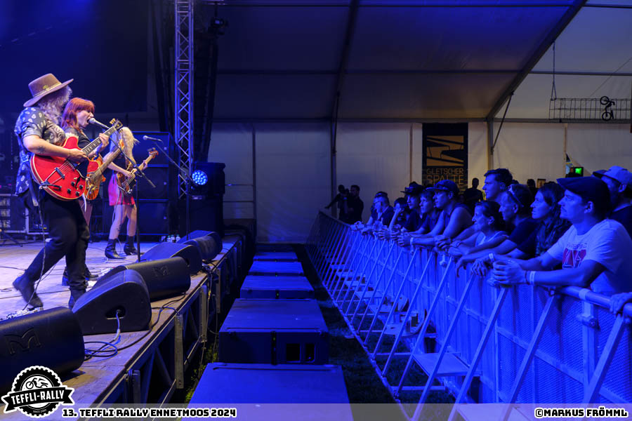 -velvet-two-stripes-008