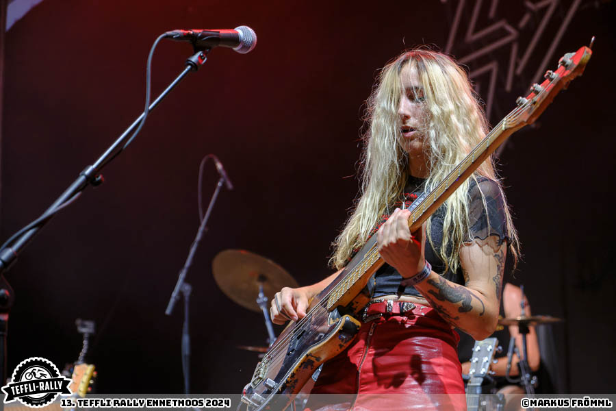 -velvet-two-stripes-024