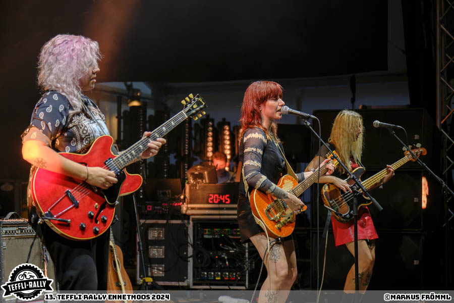 -velvet-two-stripes-030